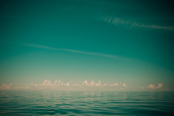 Lindas paisagens marinhas horizonte de mar e céu. — Fotografia de Stock