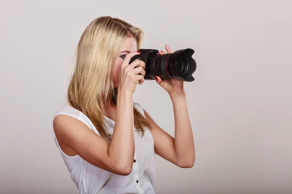 Fotografo riprese di immagini . — Foto Stock