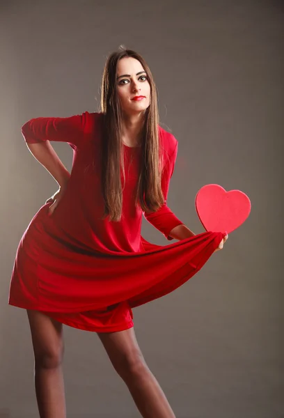 Woman holding box — Stock Photo, Image