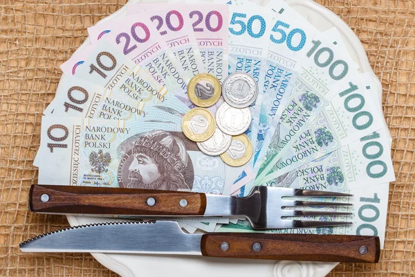 Polska pengar på köksbordet — Stockfoto