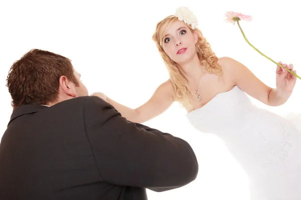 Groom kissing hand of bride — Stock Photo, Image