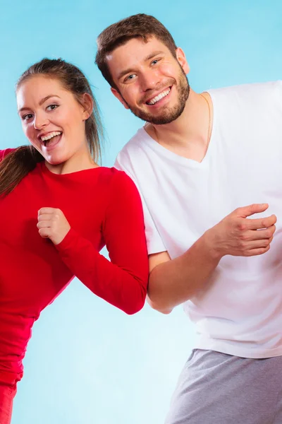 Sportos fiatal pár szórakozik — Stock Fotó