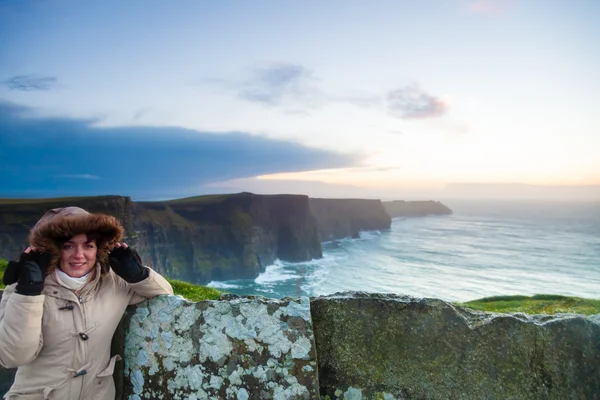克莱爱尔兰欧洲公司落日落山时的摩尔悬崖. — 图库照片