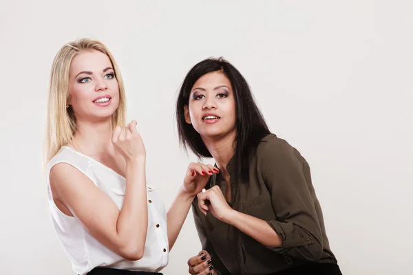 Two women caucasian and african — Stock Photo, Image