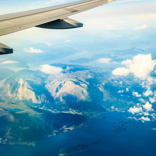 Visa från flygplan som flyger över Norge. — Stockfoto