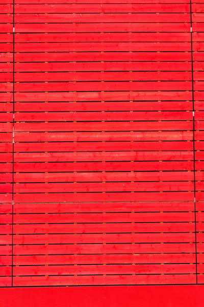 Красные деревянные панели — стоковое фото