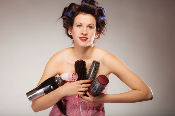 Girl styling hair — Stock Photo, Image