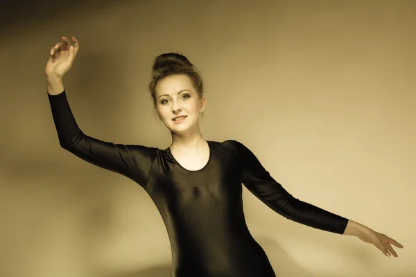 Ballet dancer smiling — Stock Photo, Image