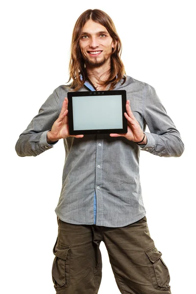 Hombre sosteniendo tableta . —  Fotos de Stock