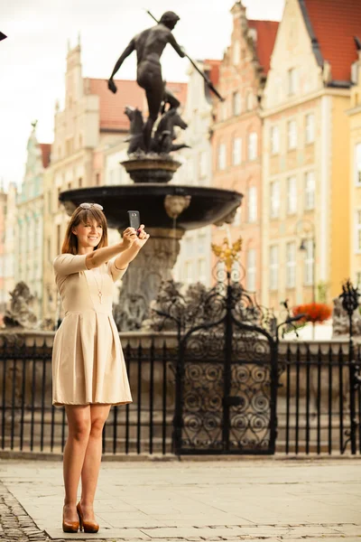 Woman  taking self picture — Stock Photo, Image