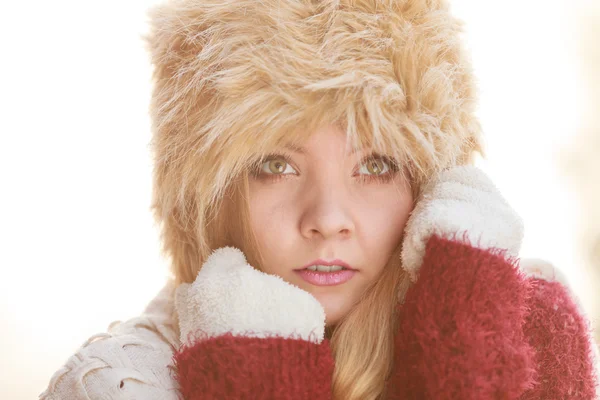 Gorgeous young girl posing — Stock Photo, Image