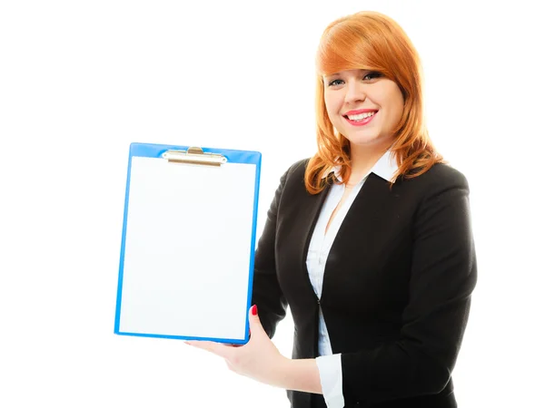 Mujer sosteniendo portapapeles azul con blanco — Foto de Stock