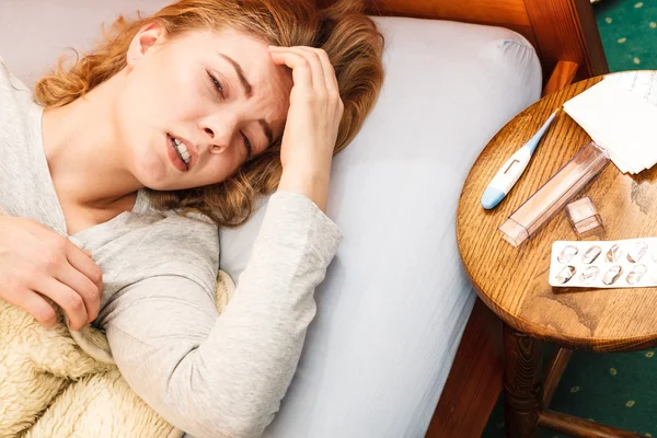 Sick woman suffering from headache pain. — Stock Photo, Image