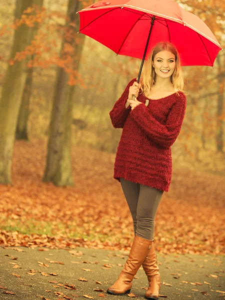 Parapluie femme exploitation — Photo