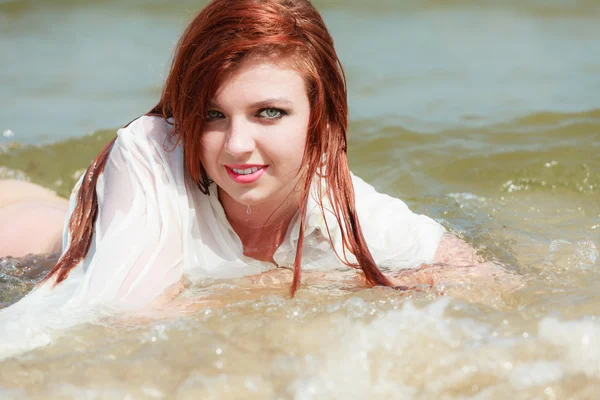 Girl in wet cloth posing — Stock Photo, Image