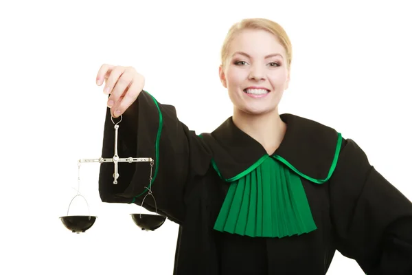 Kvinnlig barrister med fjäll. — Stockfoto