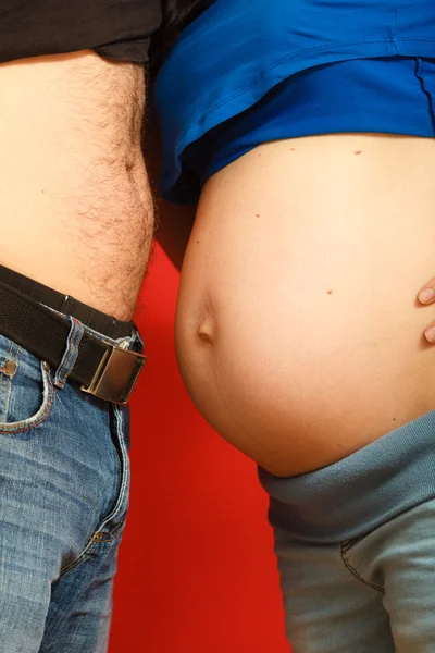 Gravid kvinna och hennes man — Stockfoto