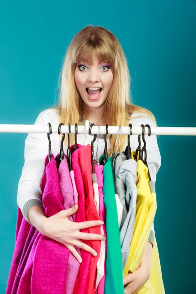 Mulher com problemas shopaholic . — Fotografia de Stock