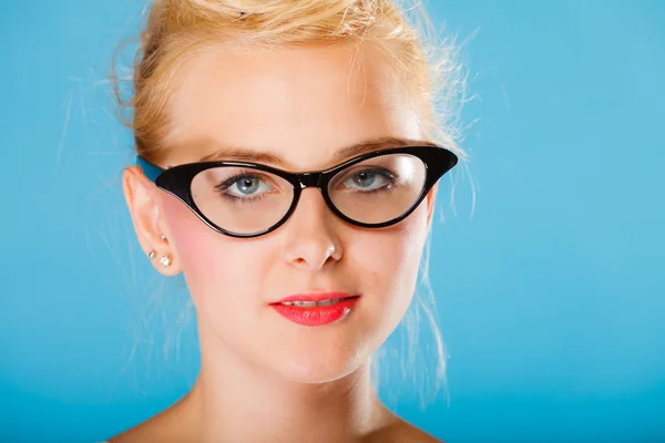 Mujer con anteojos. —  Fotos de Stock