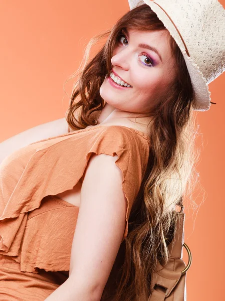 Lovely woman in summer hat portrait — 图库照片