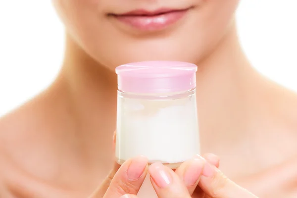 Skin care. Girl applying moisturizing cream. — Stock Photo, Image