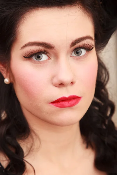 Retro. Portrait of woman girl with pinup hairstyle — Stock Photo, Image