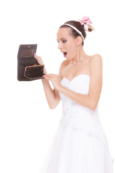 Žena nevěsta s prázdnou peněženku. Svatební výdaje. — Stock fotografie