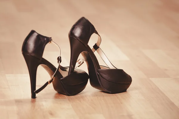 Sexy black woman high heels — Stock Photo, Image