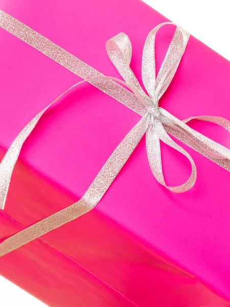 Confezione regalo con nastro argento — Foto Stock