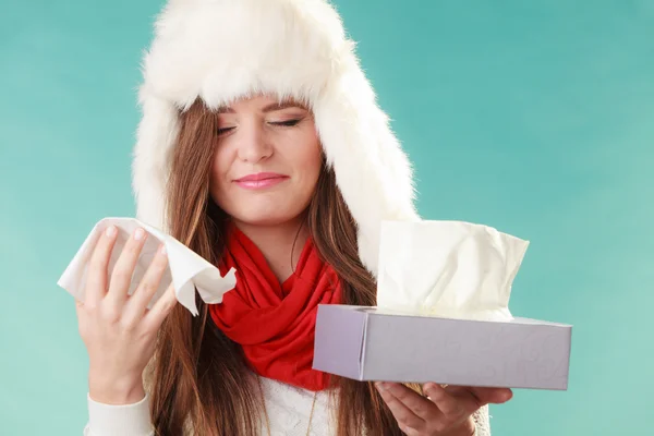 Sick woman sneezing in tissue. — Stock Photo, Image