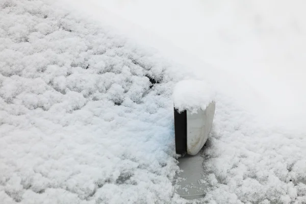 Carro coberto de neve, tempo de inverno — Fotografia de Stock