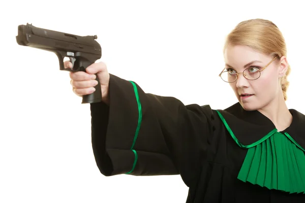 Жінка адвокат з пістолетом — стокове фото
