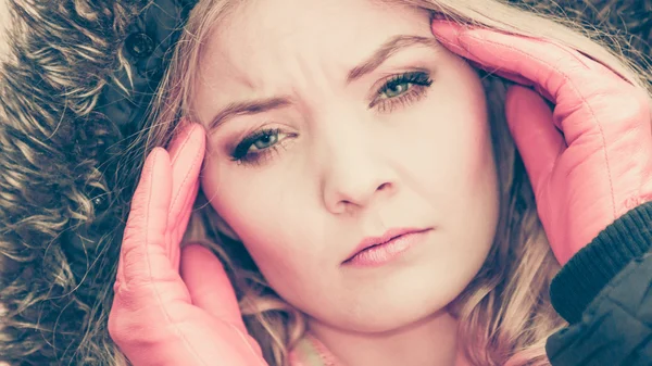 Woman suffering from headache — Stock Photo, Image