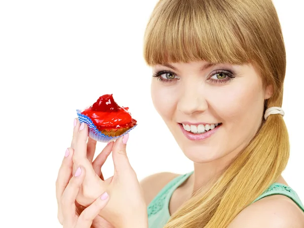 Woman holds cake strawberry cupcake — Stock Photo, Image
