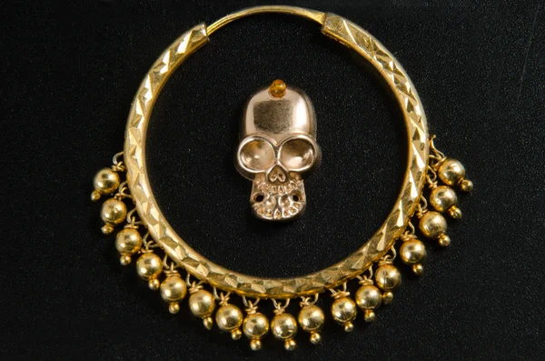 Golden maya skull — Stock Photo, Image