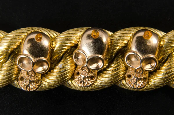 Altın maya kafatası