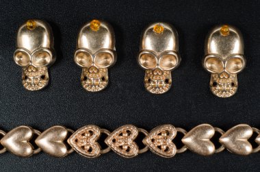 Altın maya kafatası