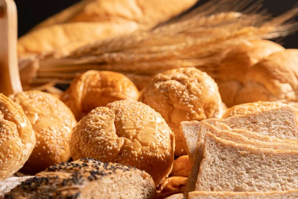 Close Loaves Bread Sunlight Morning Variety Bakery Table — Stock Photo, Image