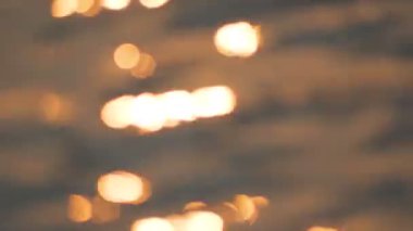 Suyun doğasında soyut Bokeh arkaplanı