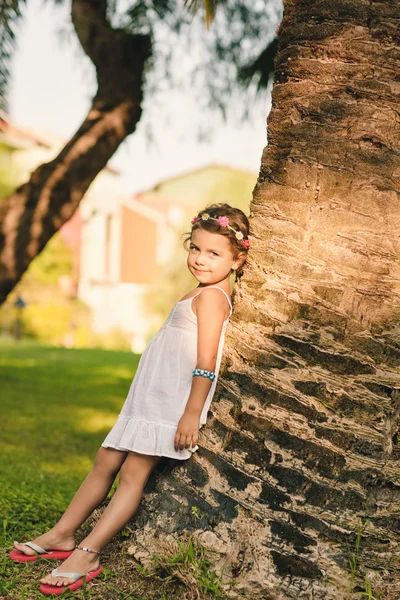 Little girl on nature — Stock Photo, Image