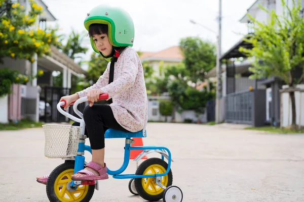 Little Girl Learned Ride Balance Bike Village She Lived Child — Stock Photo, Image