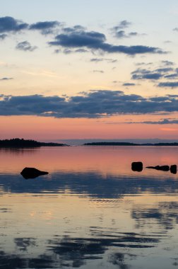 Ağustos ayında deniz günbatımı