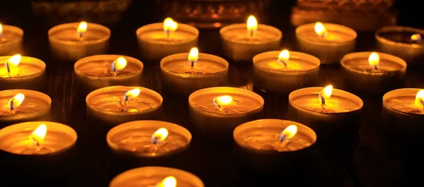 Many Burning Candles Shallow Depth Field — Stock Photo, Image