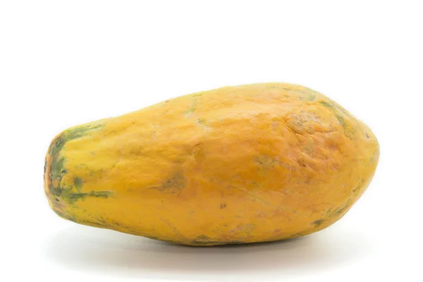 Papaya sobre fondo blanco — Foto de Stock