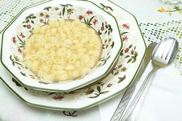 Suppe auf dem Tisch — Stockfoto