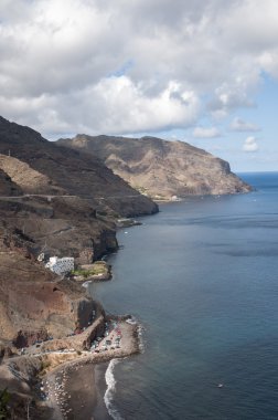 tenerife olan kayalıklarla