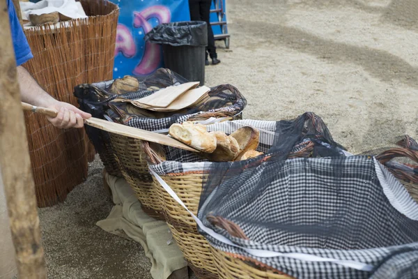 Cesta de pan caliente — Foto de Stock