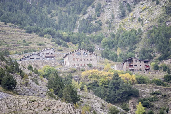 Houses in the mountains — Stock Photo, Image