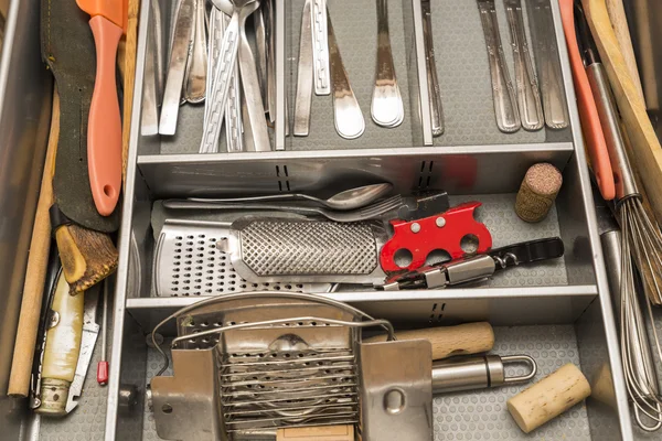 Keukengerei in de keuken — Stockfoto