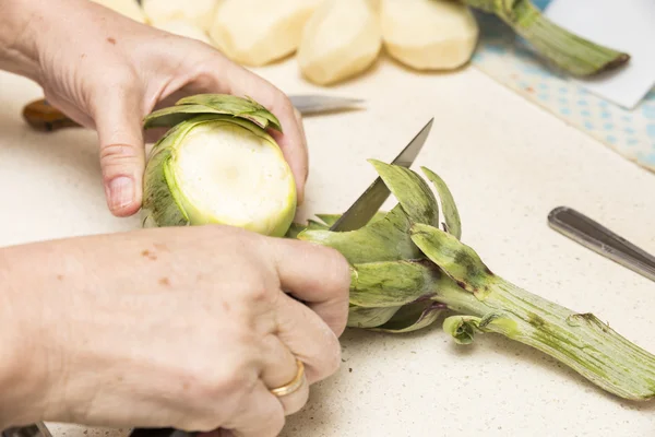 Green artichokes — Stock Photo, Image